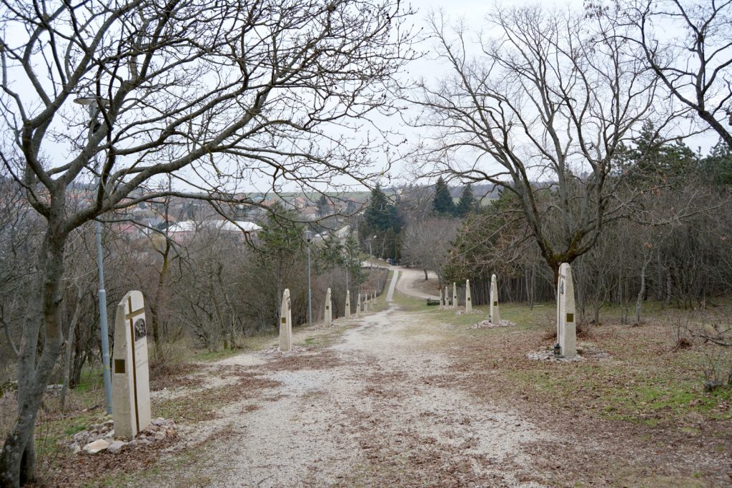 kolon-a-keresztut-2
