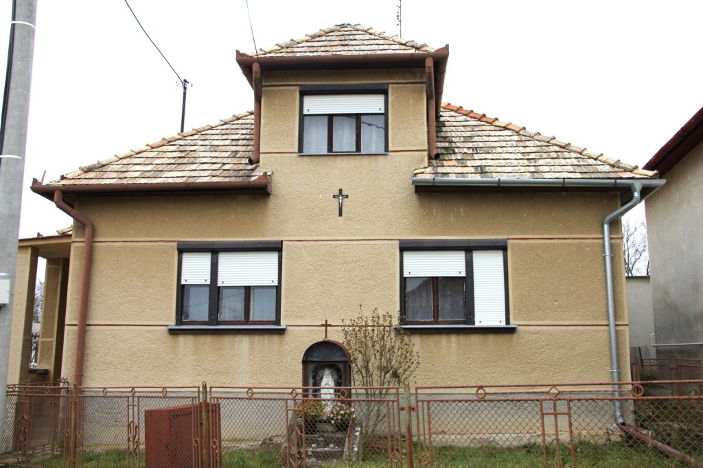 lukanenye-334-hsz-elotti-katko-barlang-1
