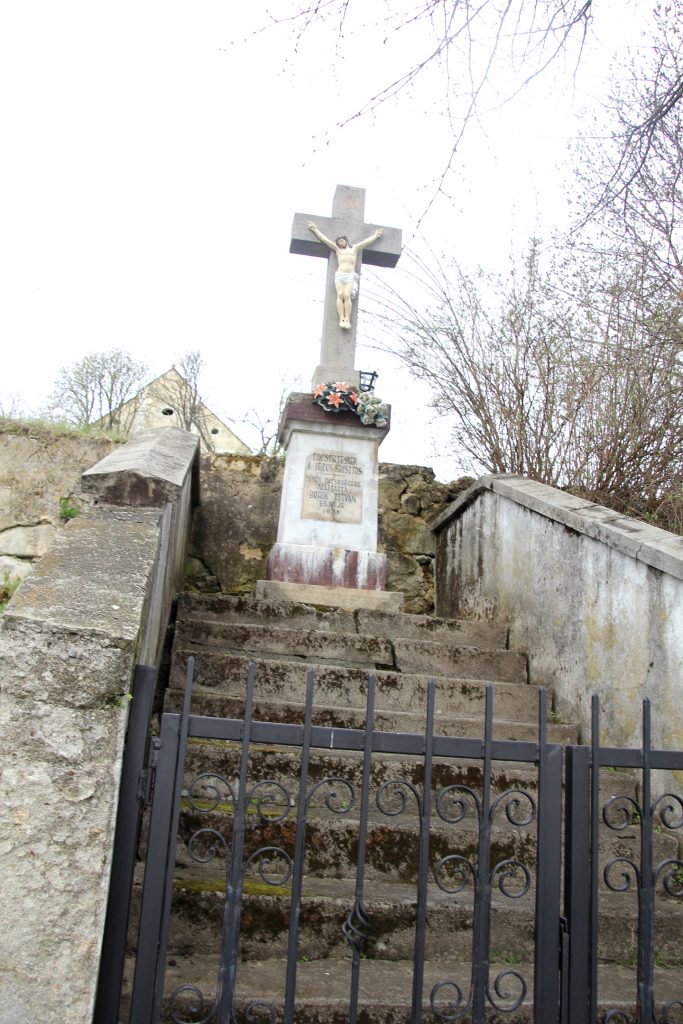 felsozello-borik-kereszt-3