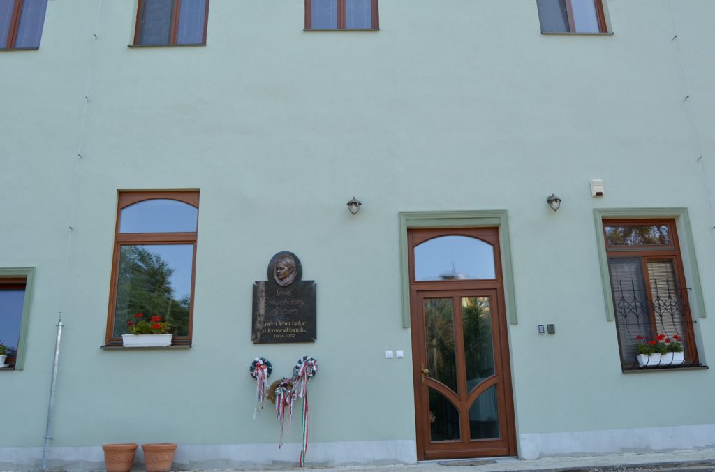 leva-grof-esterhazy-janos-emlektabla (3)