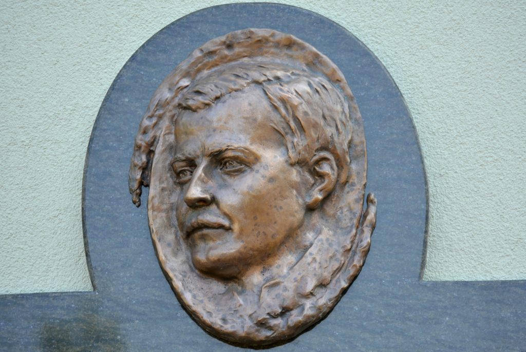 leva-grof-esterhazy-janos-emlektabla (7)