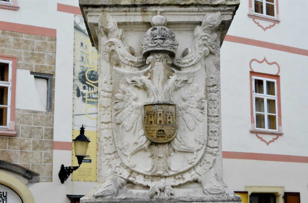 pozsony-korsos-asszony-szokokut (15)