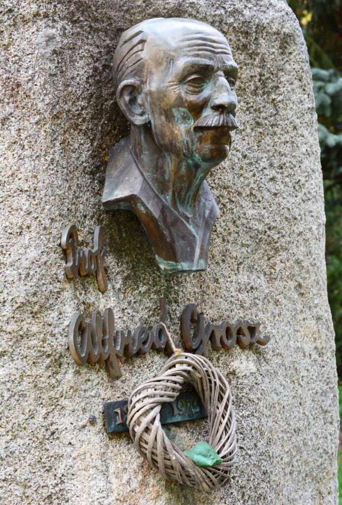 kezsmark-grósz-alfred-mellszobra (5)