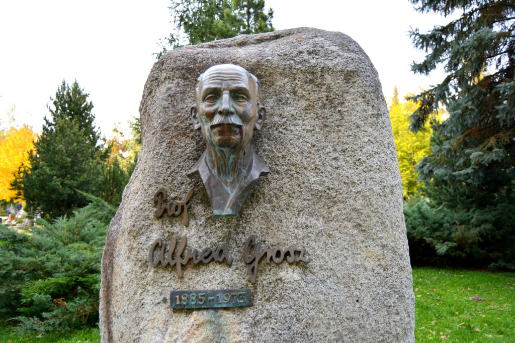 kezsmark-grósz-alfred-mellszobra (8)