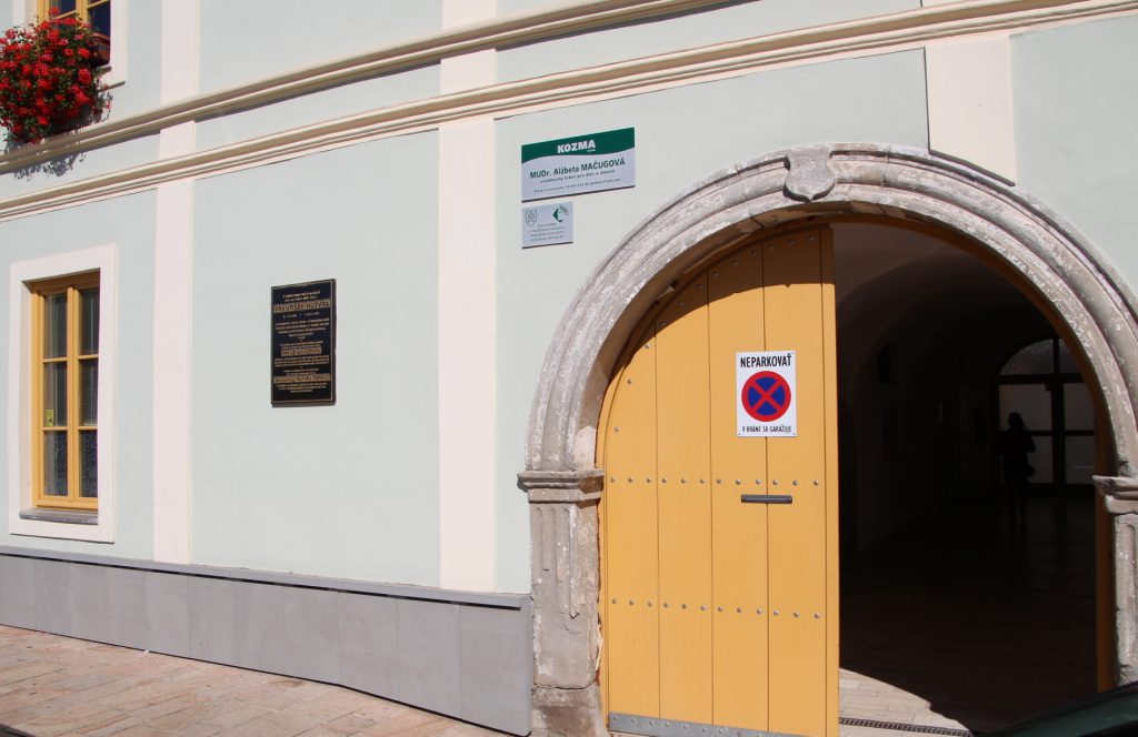 szepesvaralja-hutyra-ferenc-emlektablaja (3)