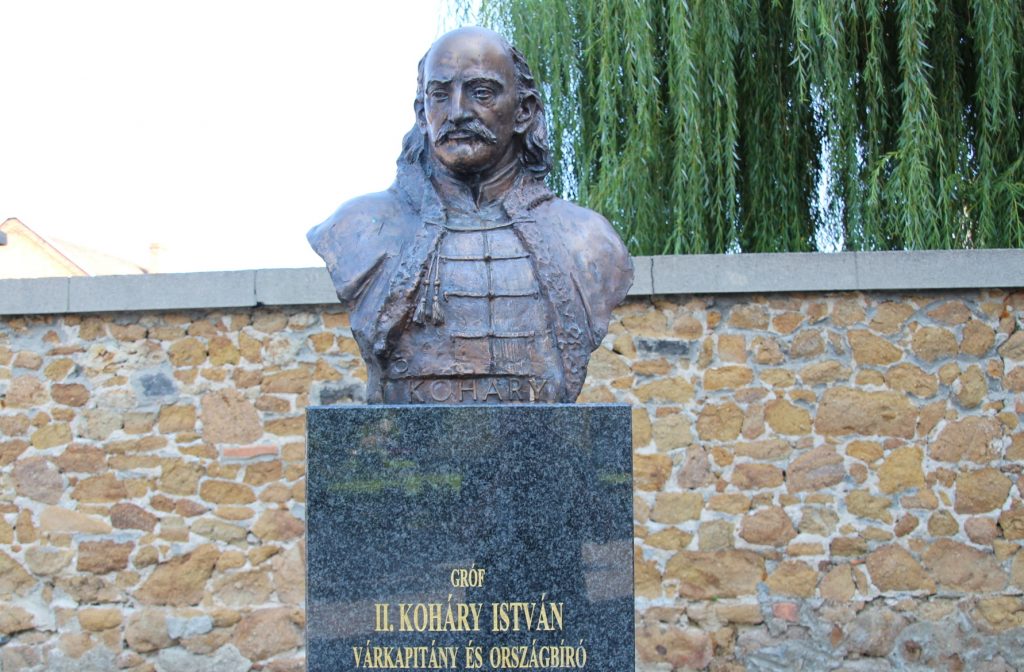 fulek-2-kohary-istvan-szobra (6)