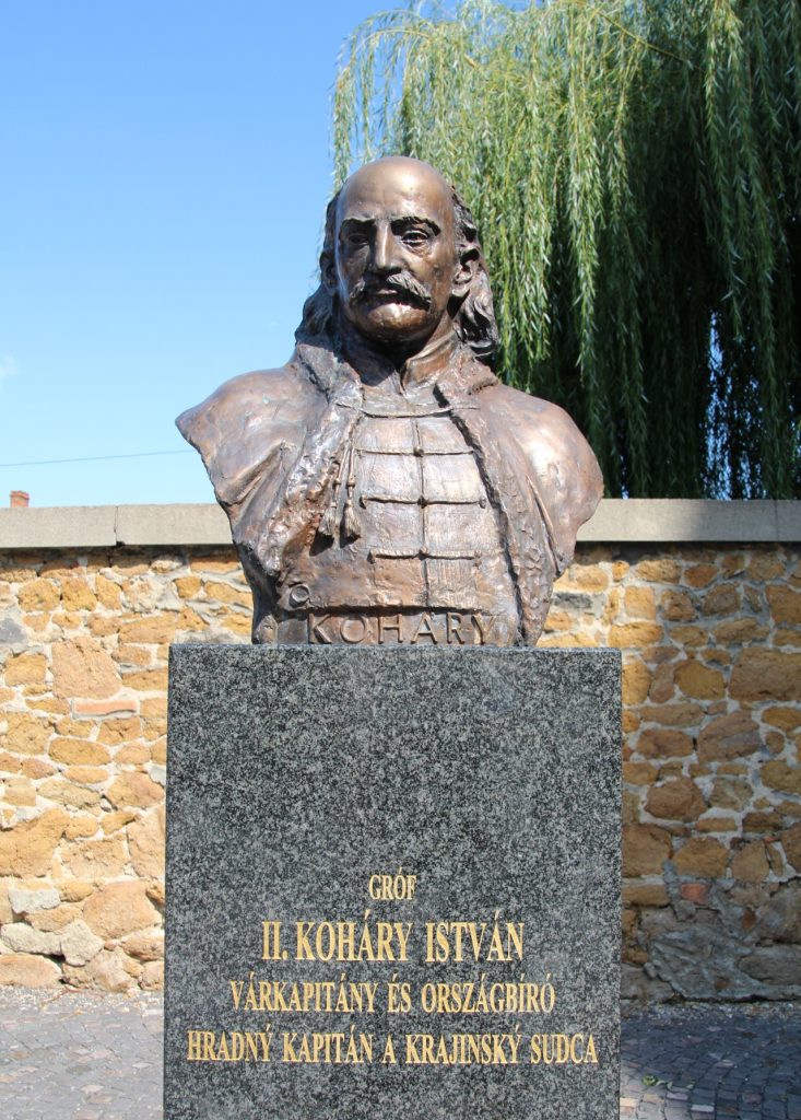 fulek-2-kohary-istvan-szobra (12)