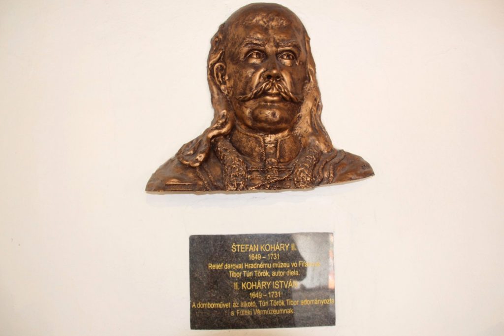 fulek-varmuzeum-bebek-kohary (5)