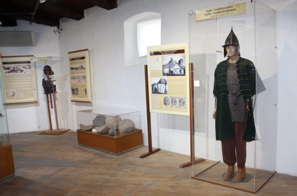 fulek-varmuzeum-bebek-kohary (10)