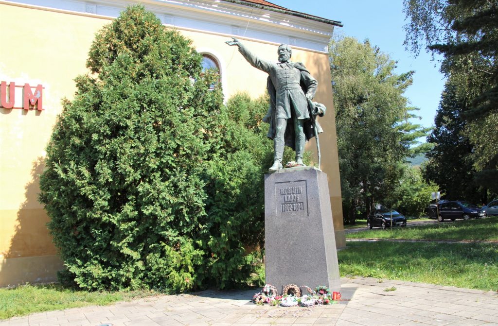 rozsnyo-kossuth-szobor (3)