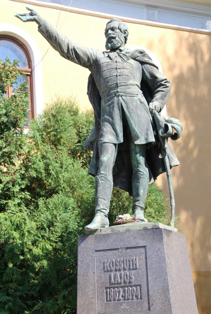 rozsnyo-kossuth-szobor (9)