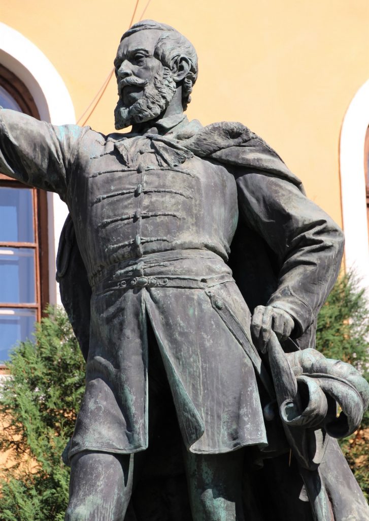 rozsnyo-kossuth-szobor (16)