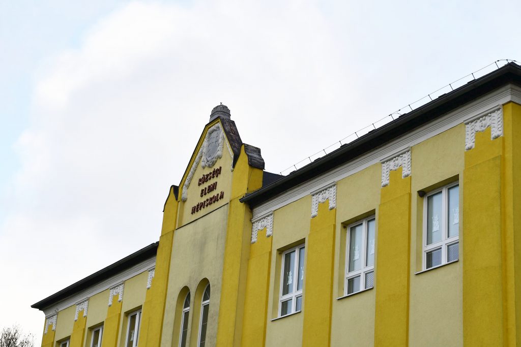 Muzsla_4000_iskola (2)
