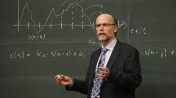 A pedagógusok közel 30%-a látja úgy, hogy nem megfelelőek a munkakörülményei