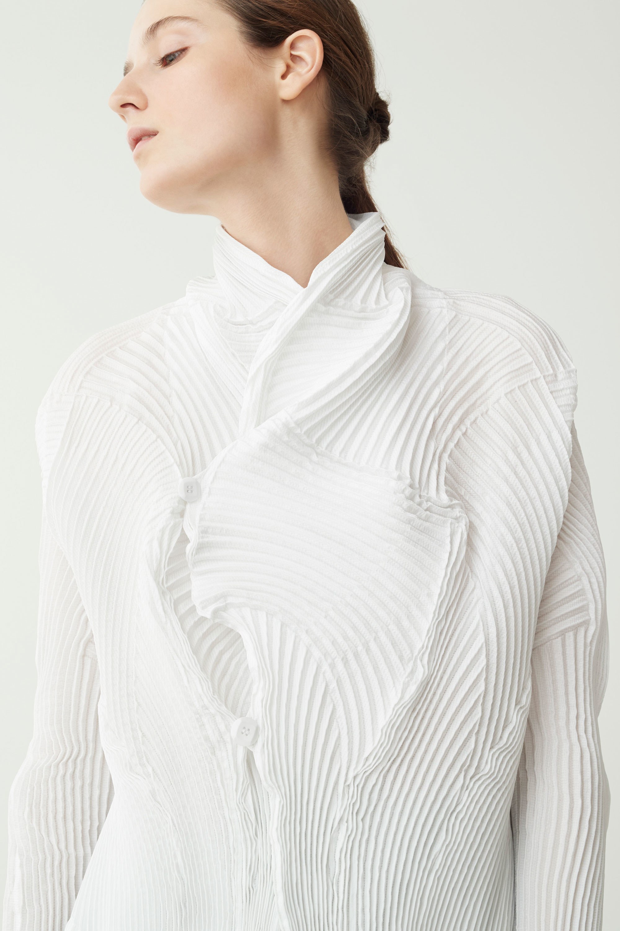 04-issey-miyake-resort-2018