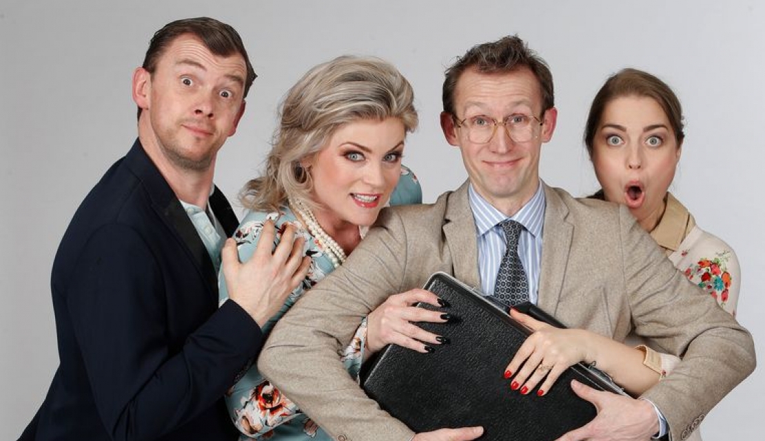 Nieuws: 'T Groot Lot Joyce De Troch gaat acteren naast schoonbroer Christophe Stienlet