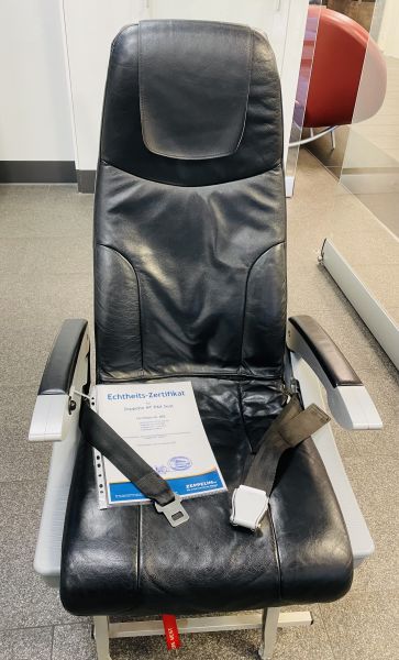 ORIGINAL Zeppelin Passagiersitz D-LZZF